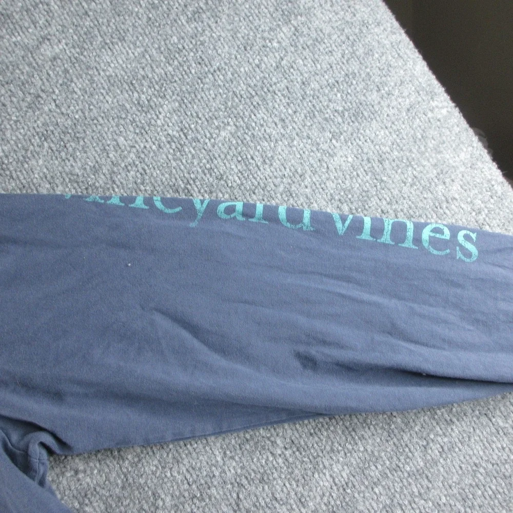 Vineyard Vines Shirt Mens Medium Blue Long Sleeve Whale Pocket Graphic Tee